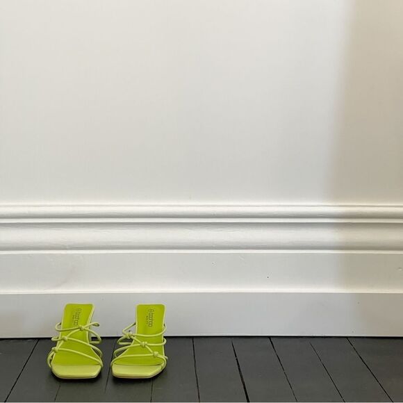 WIDE FIT KNOT DETAIL LOW BLOCK MULES — BRAND NEW - Picture 1 of 6